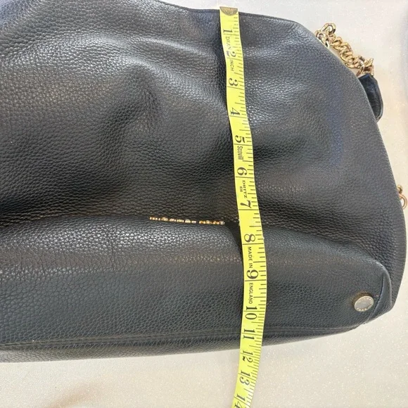 Michael Kors Jet Set Pebbled Leather
Shoulder Bag - Picture 14 of 14